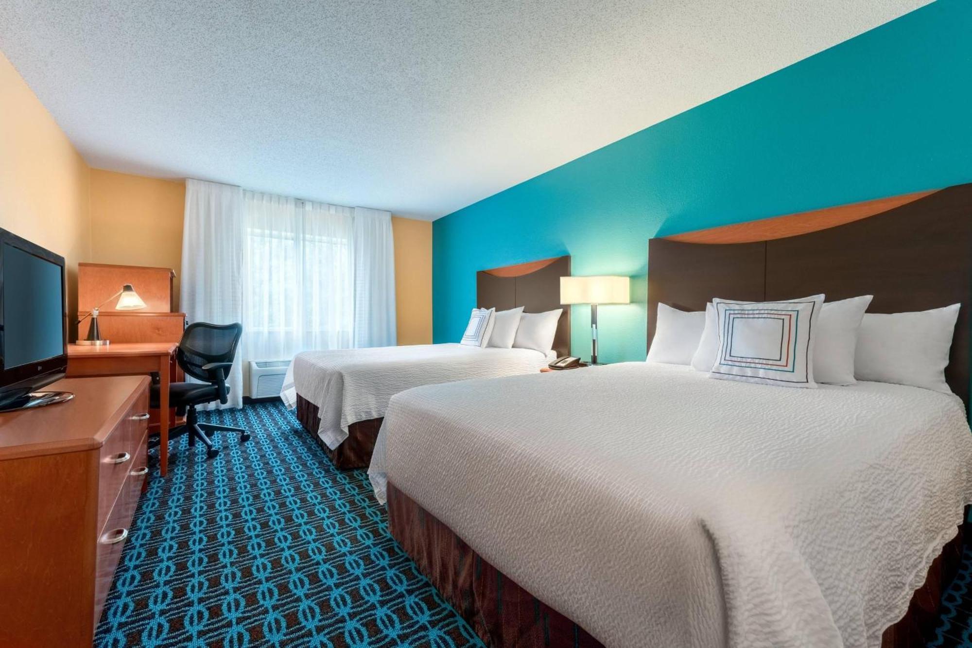 Fairfield Inn & Suites Stevens Point Exterior photo